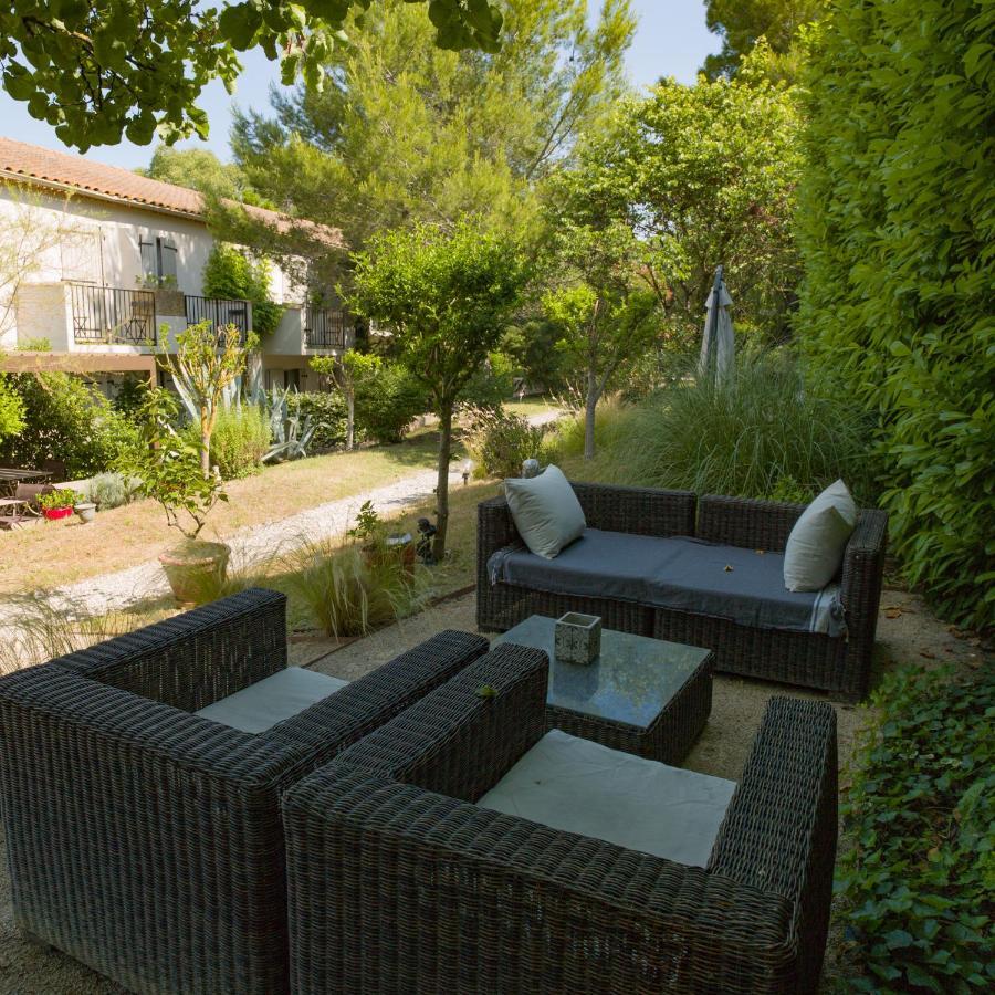 Saint-Rémy-de-Provence Hotel L'Amandiere מראה חיצוני תמונה