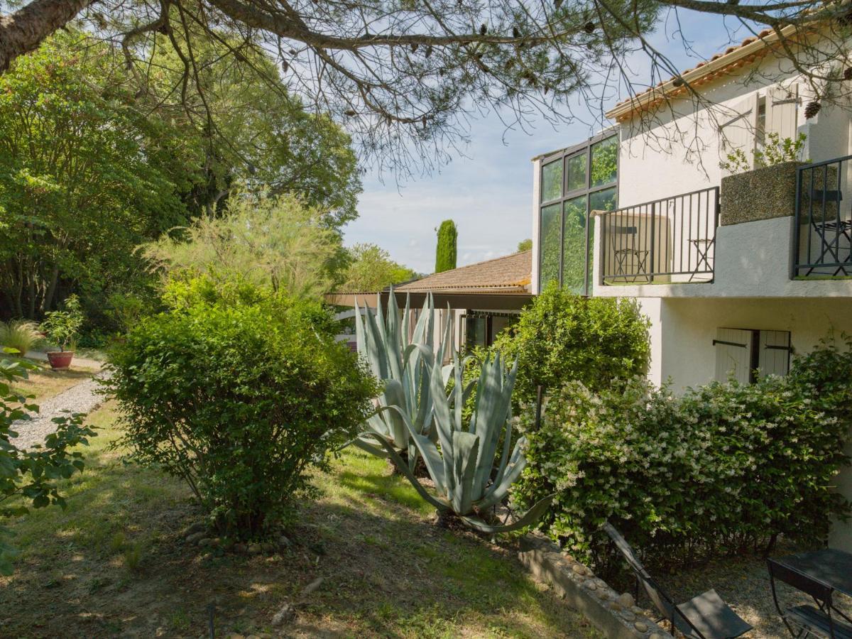 Saint-Rémy-de-Provence Hotel L'Amandiere מראה חיצוני תמונה