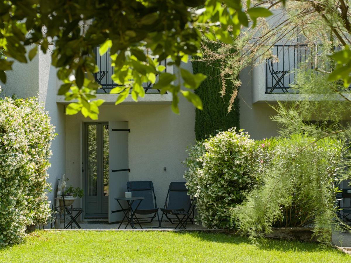 Saint-Rémy-de-Provence Hotel L'Amandiere מראה חיצוני תמונה