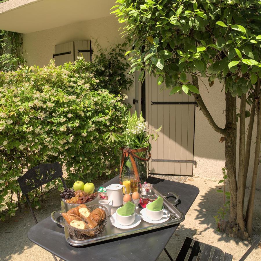 Saint-Rémy-de-Provence Hotel L'Amandiere מראה חיצוני תמונה