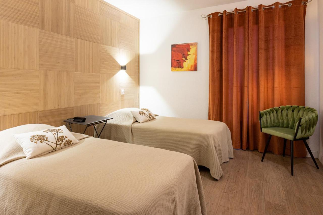 Saint-Rémy-de-Provence Hotel L'Amandiere מראה חיצוני תמונה
