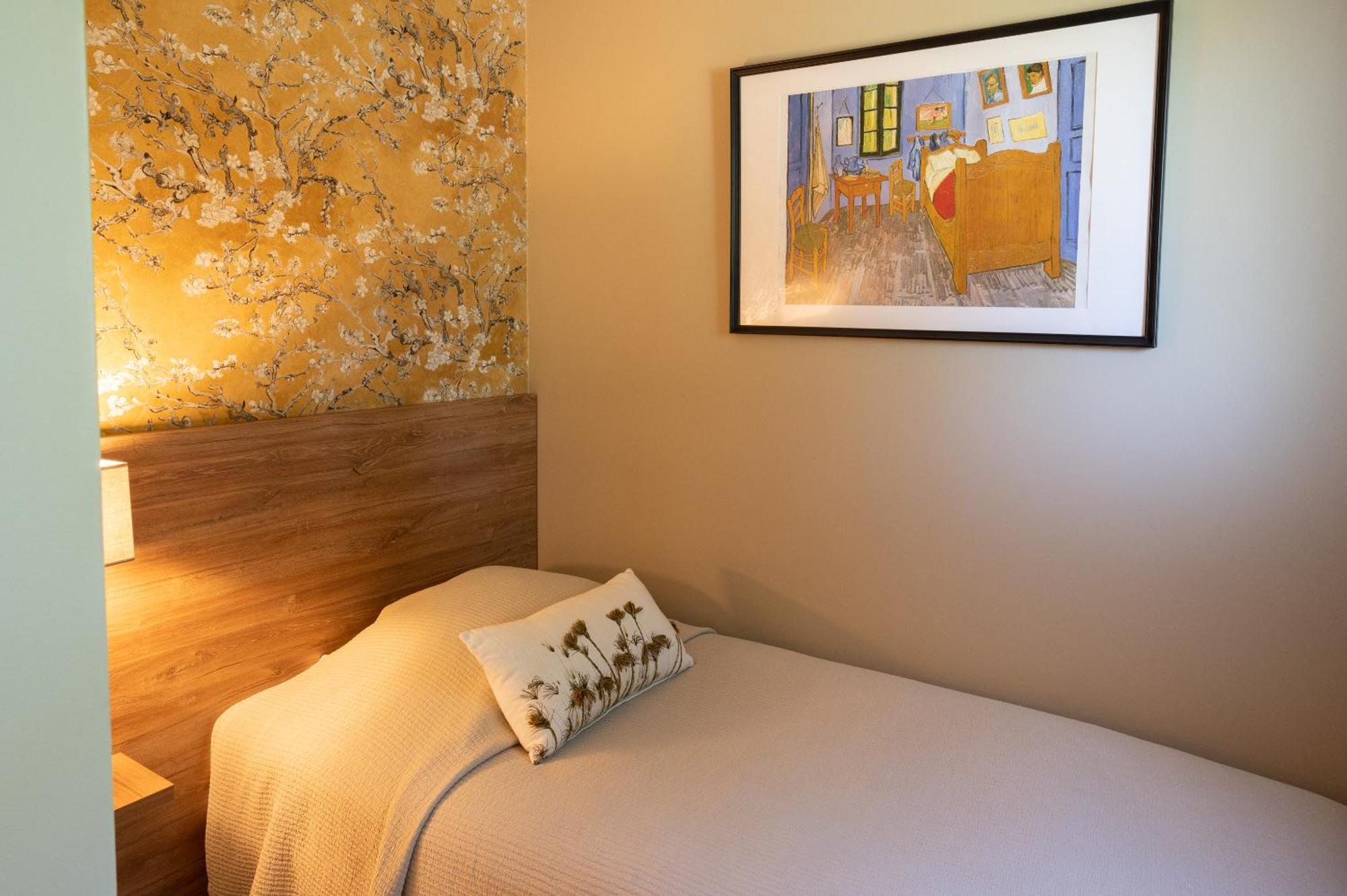 Saint-Rémy-de-Provence Hotel L'Amandiere מראה חיצוני תמונה